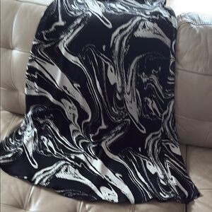 Zara Monochrome Swirl Pattern Scarf
